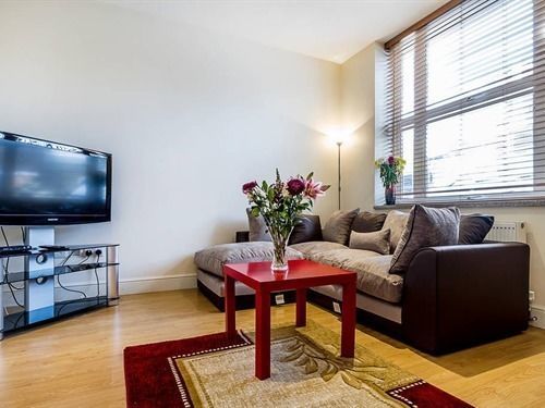 Windsor Holiday Apartments Лондон Экстерьер фото